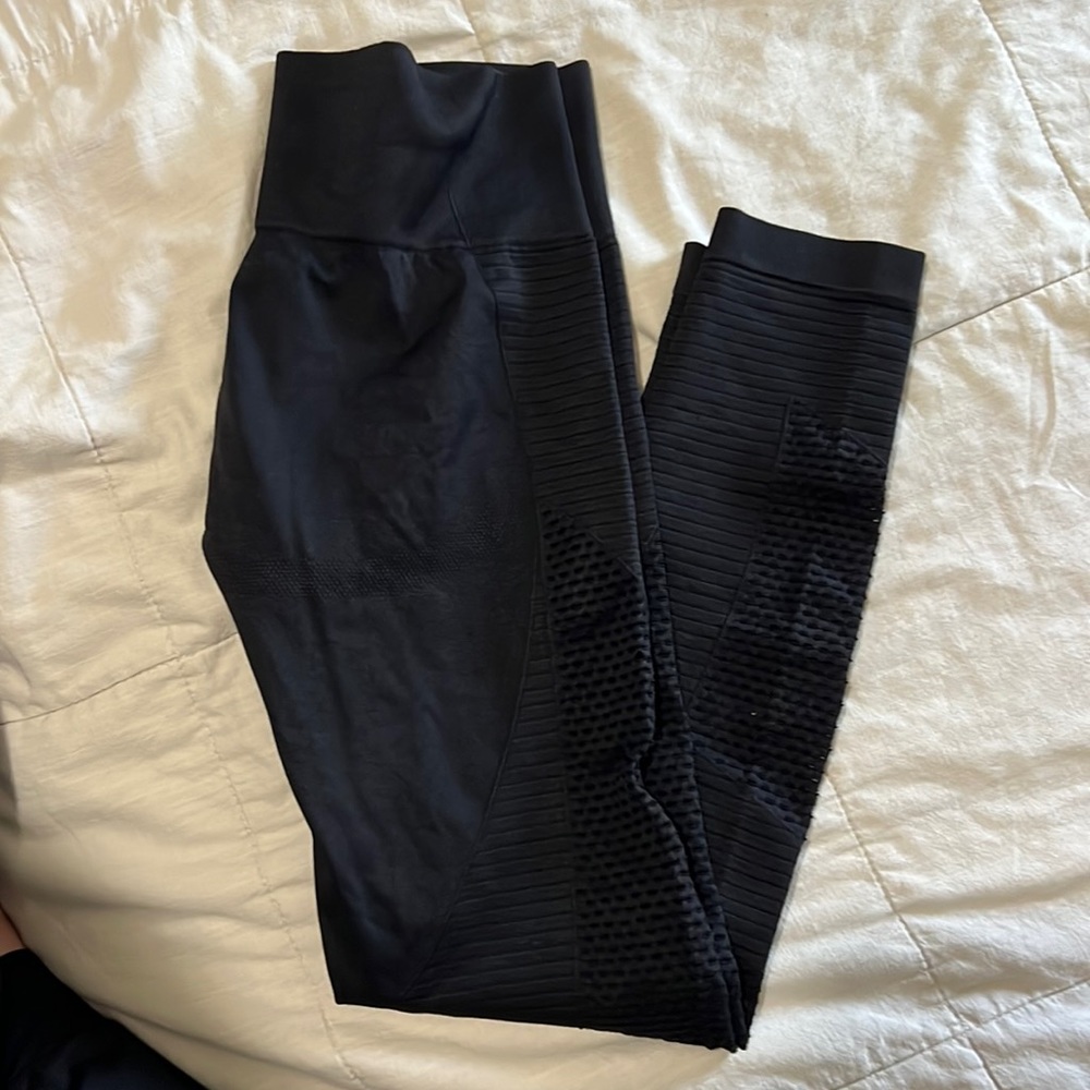 Black LG Zyia legging